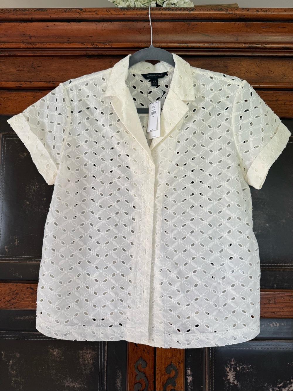 Banana Republic White Eyelet Button-Down Short Sleeve Shirt
